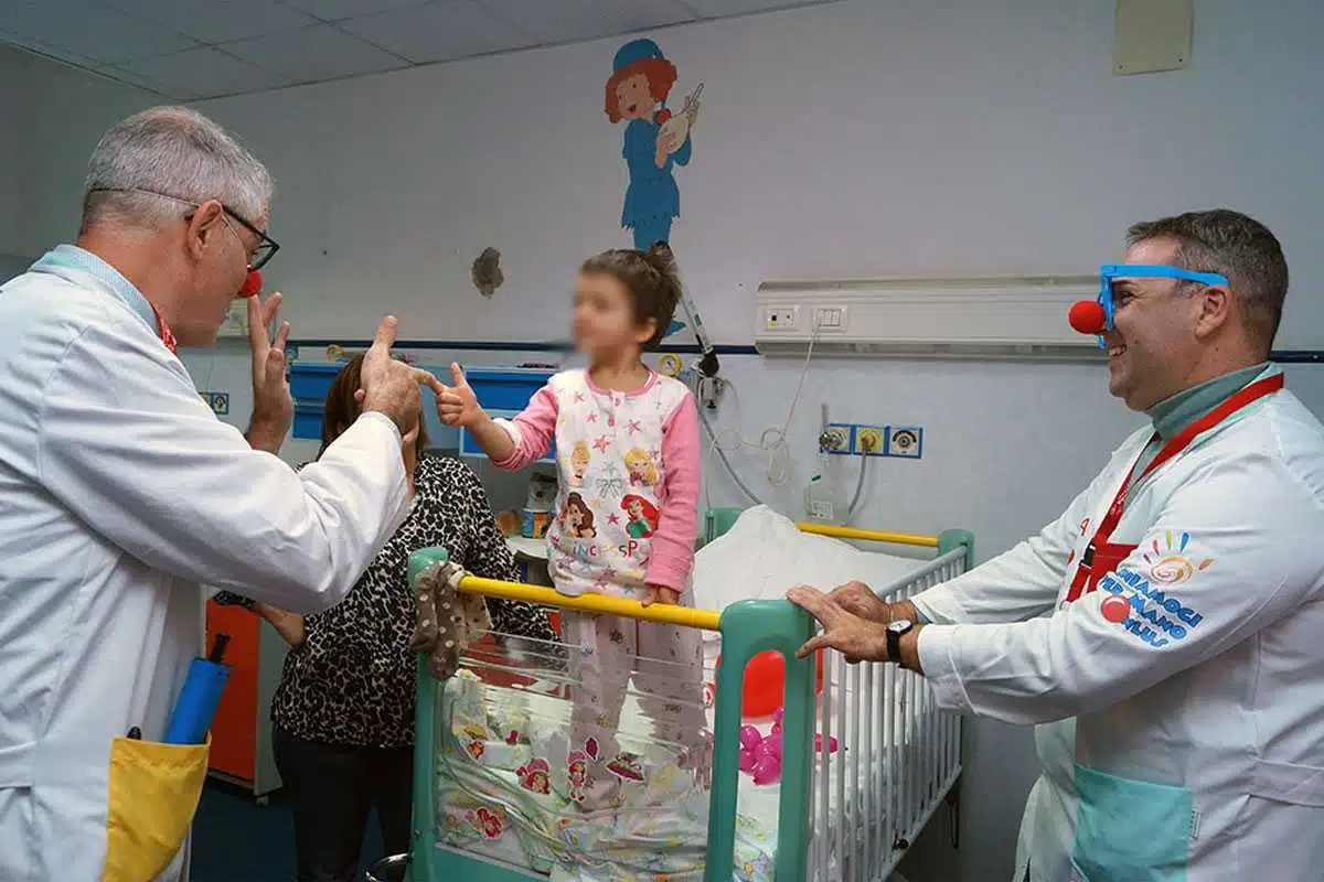 Clownterapia: cos'è e dove nasce? - clownterapia - Look Out News
