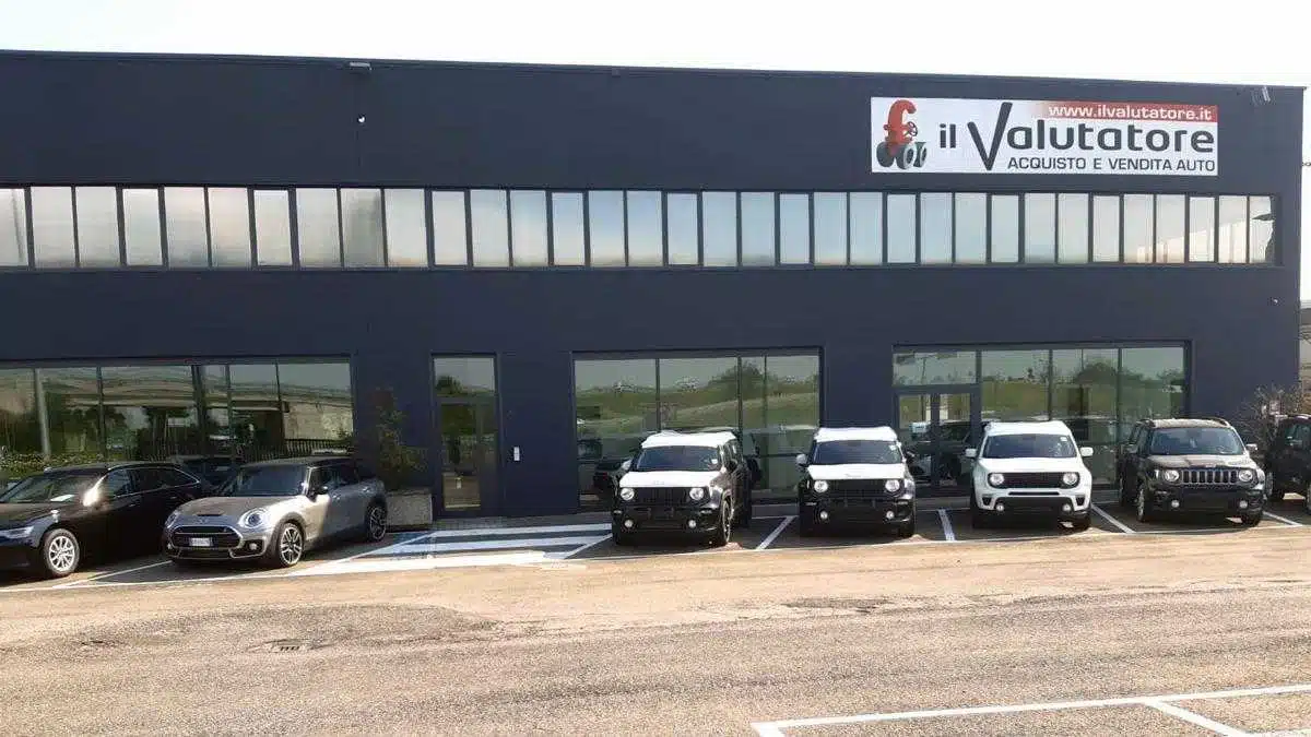 Come vendere auto online in modo sicuro? - vendere auto online - Look Out News