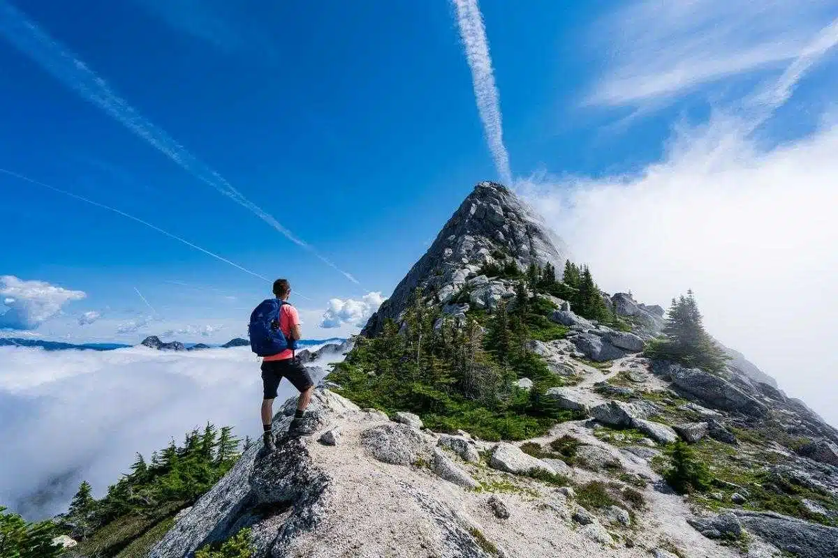Smartwatch per la montagna: le funzioni indispensabili - smartwatch montagna - Look Out News