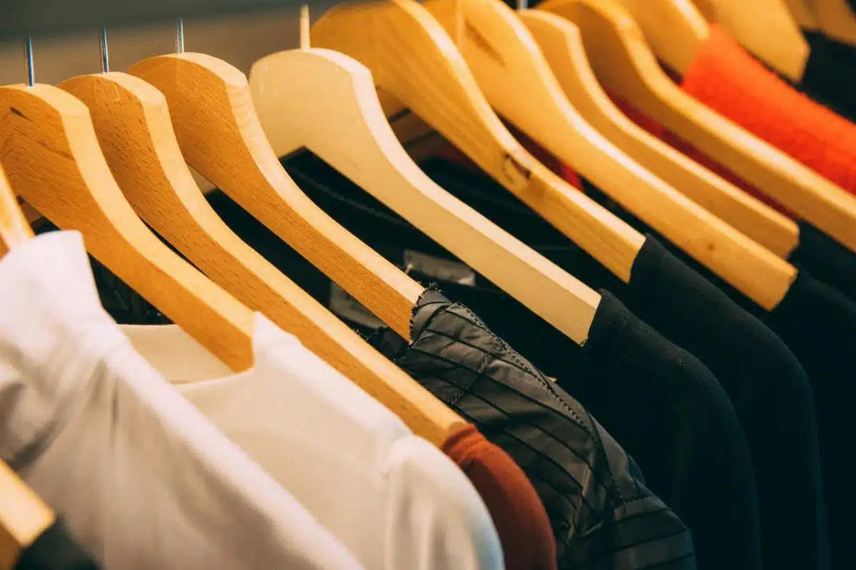 Quali sono le linee guida per descrivere un capo di abbigliamento? - descrivere un capo di abbigliamento - Look Out News