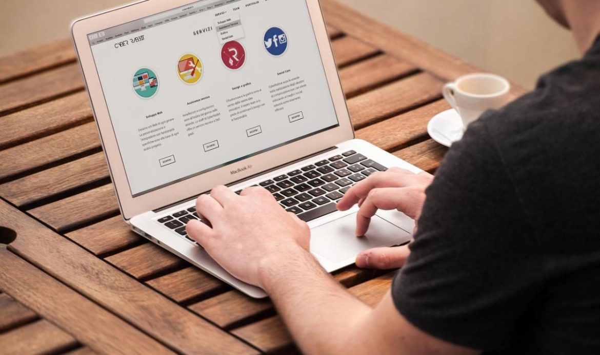 Quali vantaggi offrono i siti web professionali? - - Look Out News